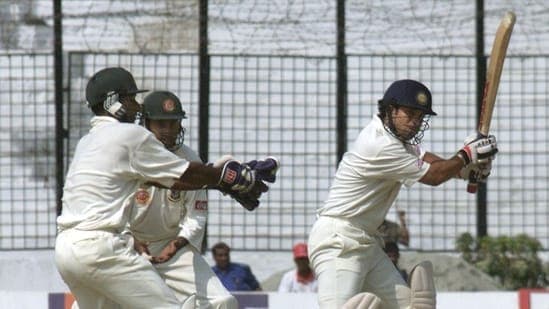 Sachin Tendulkar (R) during the Test against Bangladesh in 2000